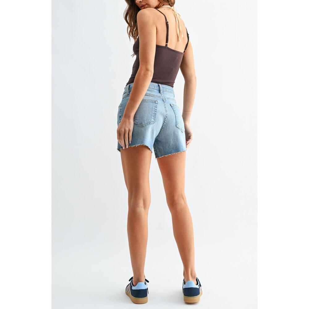 NEW JUST BLACK DENIM kate stretch jean shorts in light denim - Picture 3 of 7